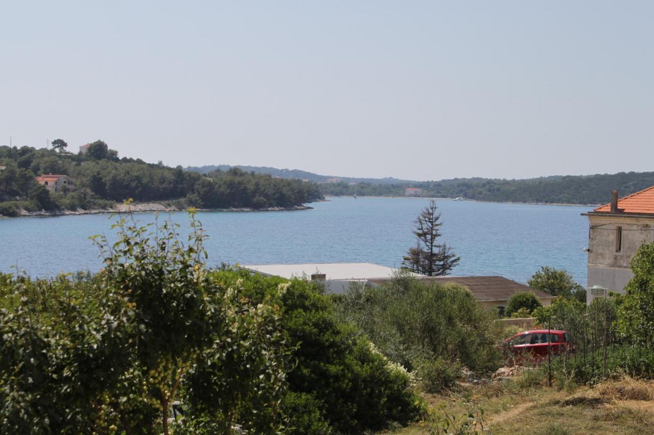 Apartments And Rooms By The Sea Cove Soline, Dugi Otok - 448 Veli Rat Eksteriør bilde